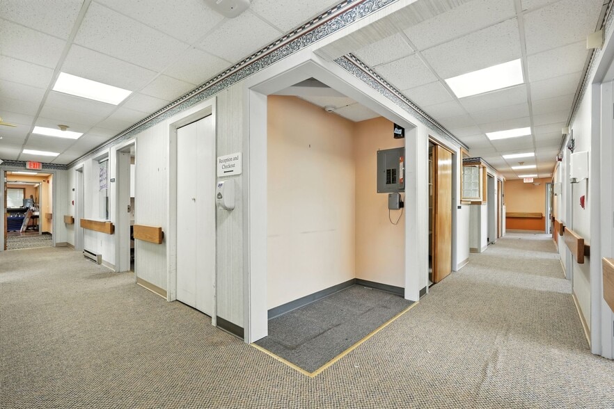 More Photos Of 185 West Ave, Ludlow Medical For Sale