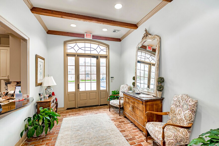 More Photos Of 5139 Bluebonnet Blvd, Baton Rouge Office For Lease