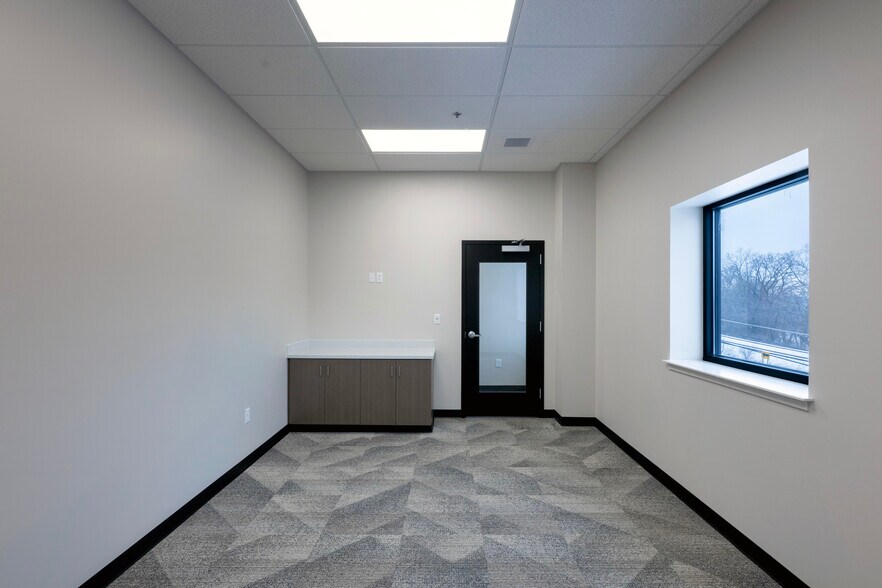 More Photos Of 701 E Wayne St, Fort Wayne Office For Lease