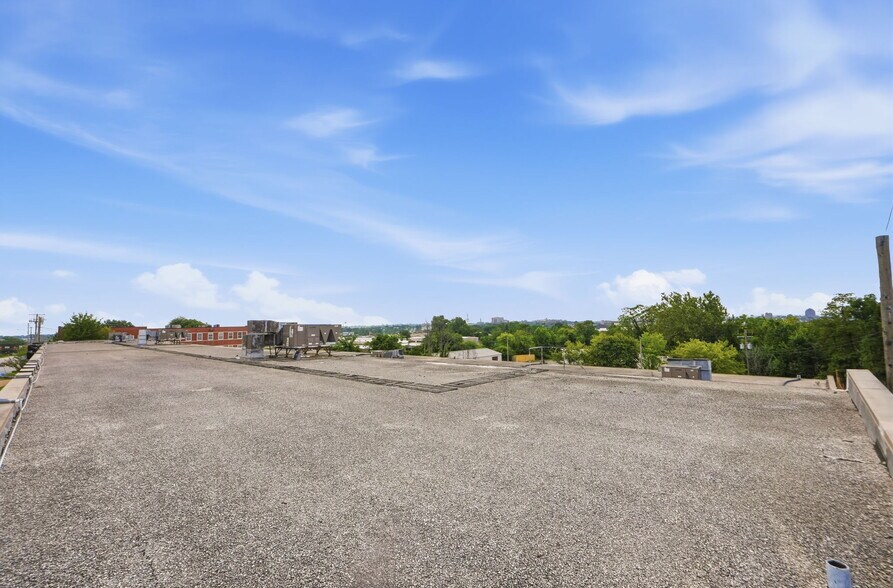 More Photos Of 3425 Sinclair Ln, Baltimore Warehouse For Sale
