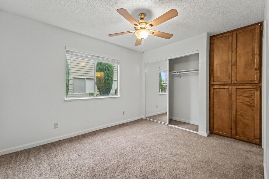 More Photos Of 1574 - 1576 Heather Dr, Yuba City Apartments For Sale