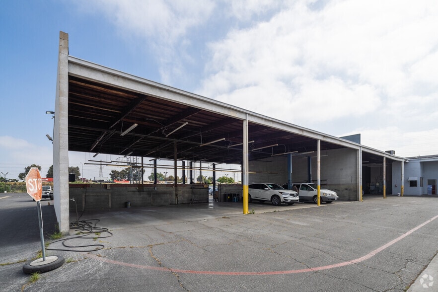 More Photos Of 8559 Artesia Blvd, Bellflower Auto Dealership For Sale