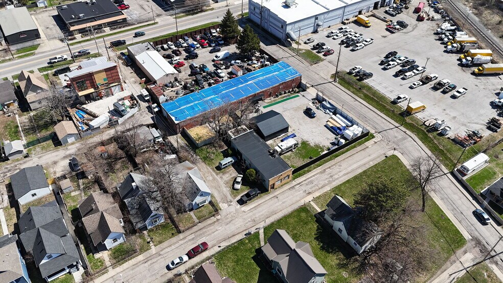 More Photos Of 1628 E Bates St, Indianapolis Warehouse For Sale