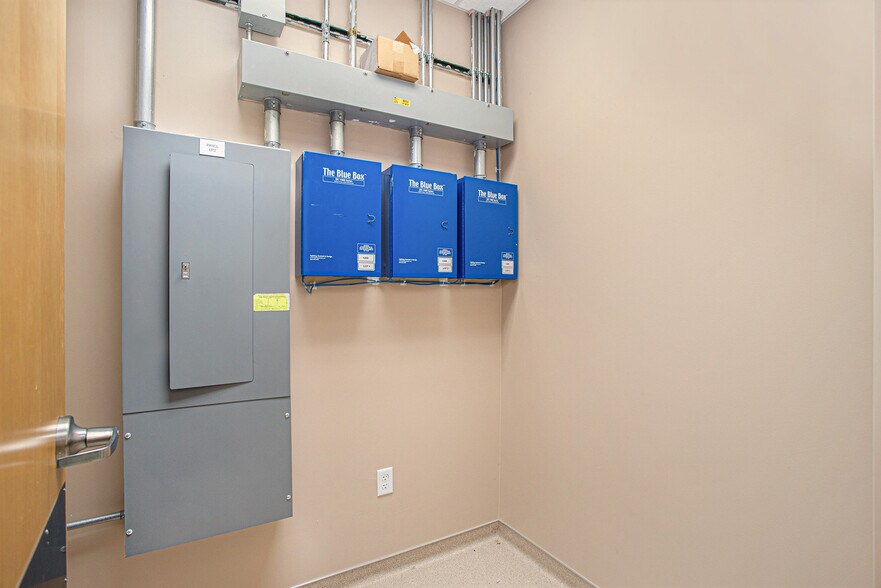 More Photos Of 3770 Capital Ave SW, Battle Creek Medical For Sale