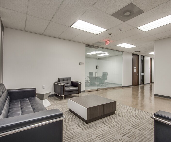 More Photos Of 8500 N Stemmons Fwy, Dallas Office For Lease