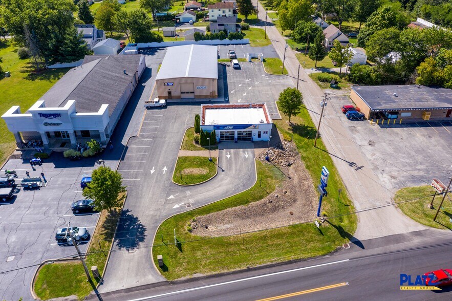 More Photos Of 4877 Mahoning Ave, Warren Auto Repair For Lease