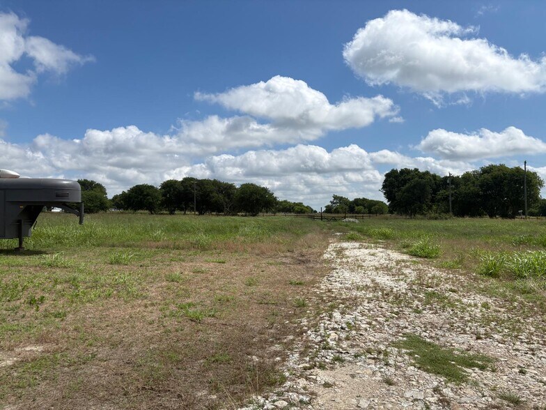 More Photos Of 16100 S Highway 77, Italy Land For Sale