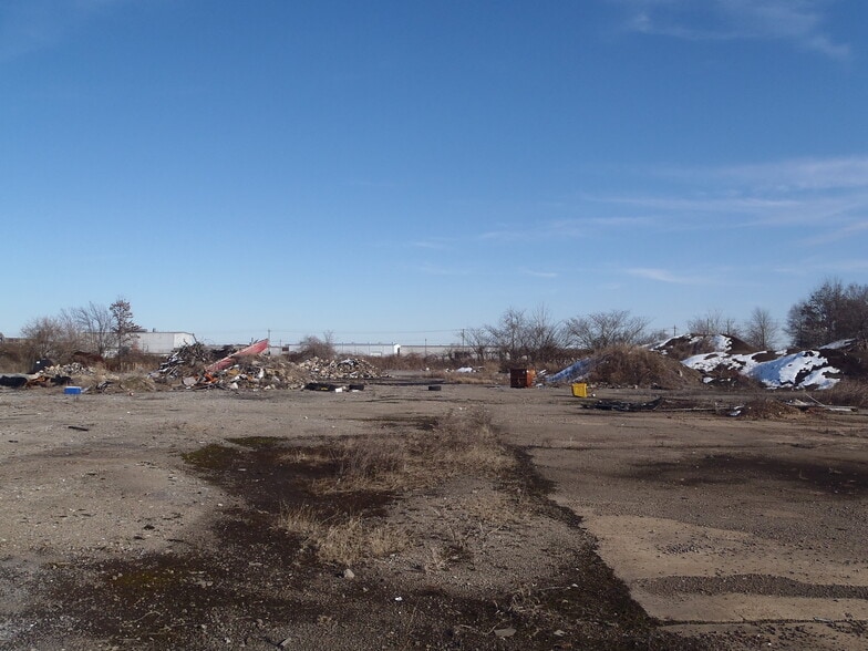 More Photos Of 2601 Van Dyke Rd, Newport Land For Sale