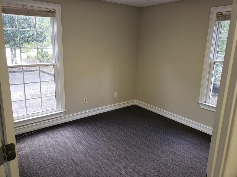 More Photos Of 160 Bastille Way, Fayetteville Office For Sale