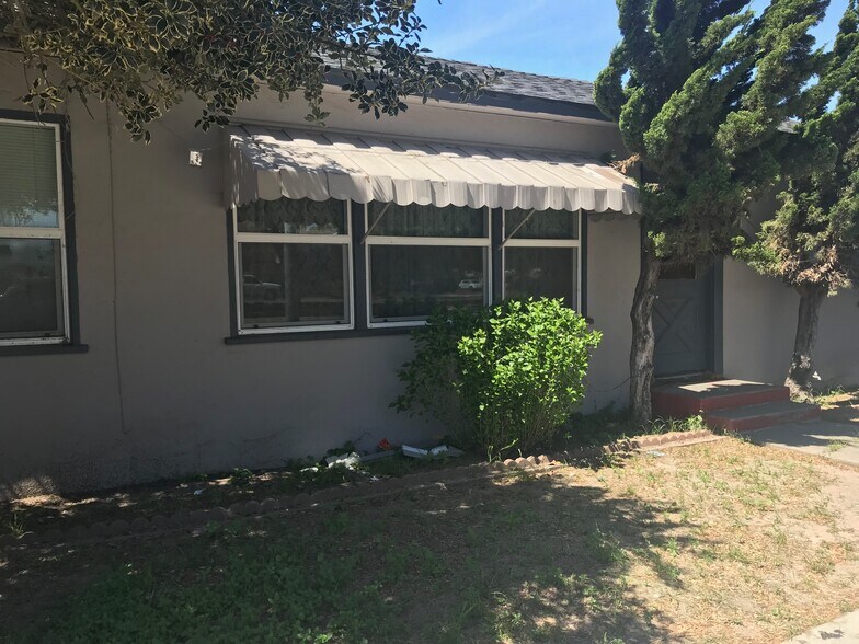 More Photos Of 909 N Broadway, Santa Maria Hotel For Sale