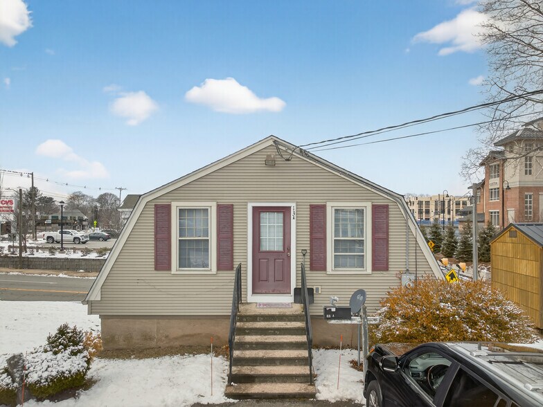 More Photos Of 5-13 W Main St, Clinton Storefront Retail Office For Sale