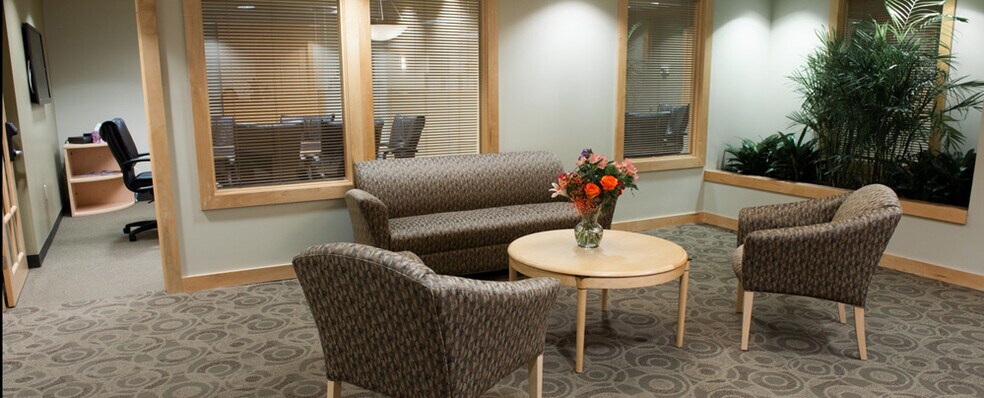 More Photos Of 4440 PGA Blvd, Palm Beach Gardens Coworking Space