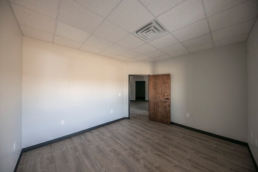 More Photos Of 14661 W I-20, Odessa Warehouse For Lease