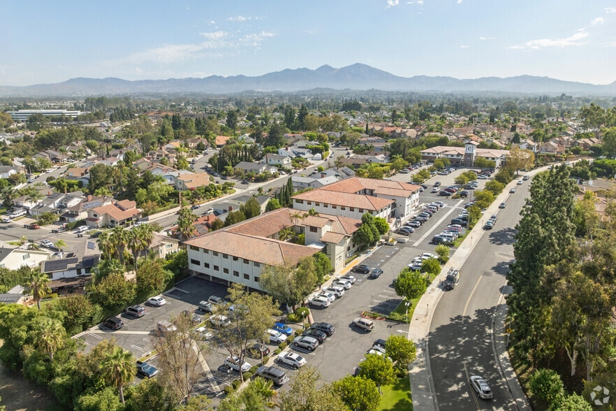 More Photos Of 24953 Paseo De Valencia, Laguna Hills Medical For Lease