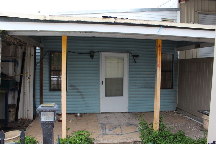 Primary Photo Of 1500 Grand Caillou Rd, Houma Light Distribution For Sale