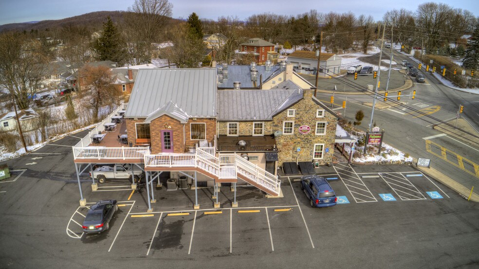 More Photos Of 1495 Farmington Ave, Pottstown General Retail For Sale