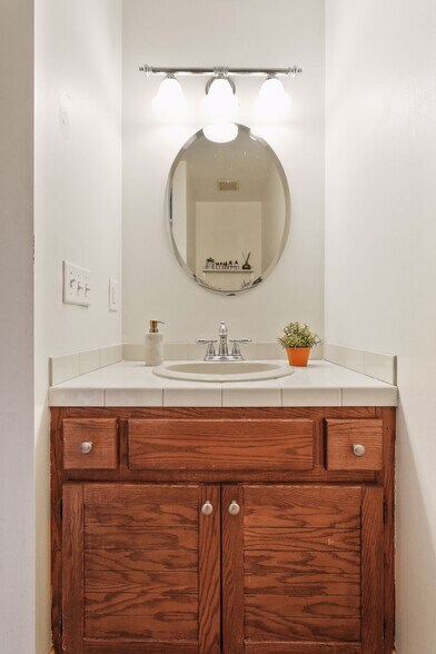 More Photos Of 197 Kent St, Saint Paul Multifamily For Sale