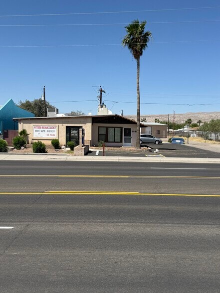 More Photos Of 1885 E Lakeside Dr, Bullhead City Office For Sale