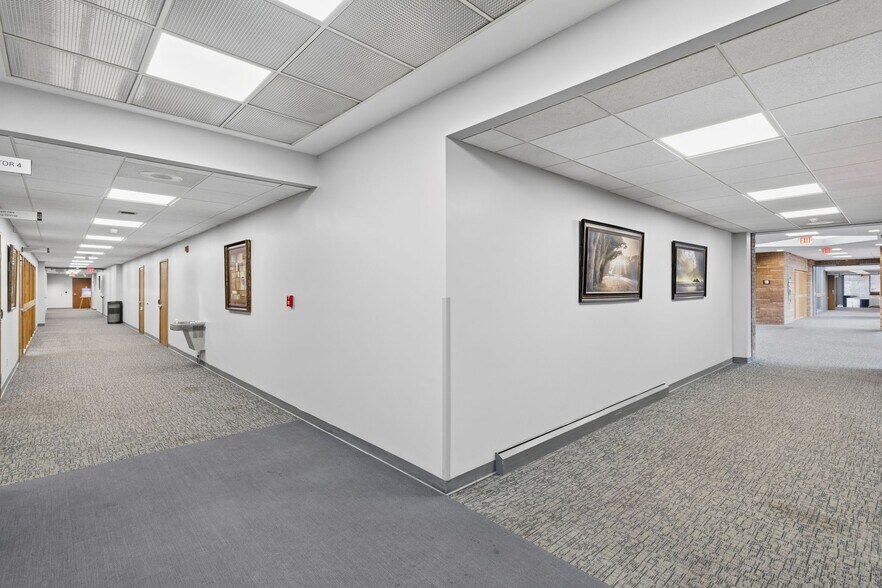 More Photos Of 1111 Delafield St, Waukesha Medical For Lease