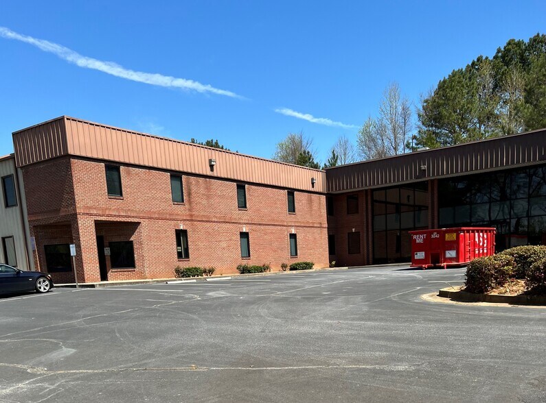 More Photos Of 1394 Broadway Ave, Braselton Warehouse For Sale