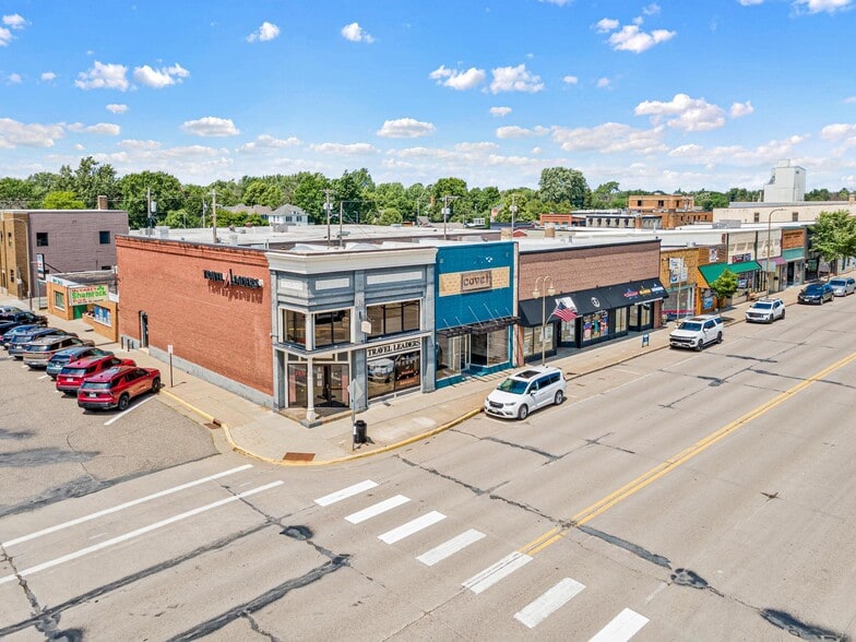 More Photos Of 251 S Knowles Ave, New Richmond Office For Sale