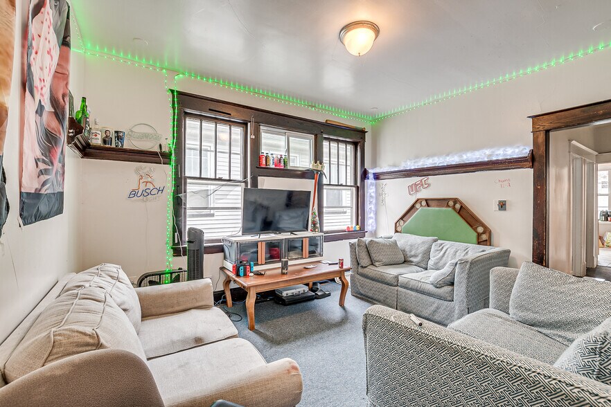 More Photos Of 60 Huntington St, New Brunswick Apartments For Sale