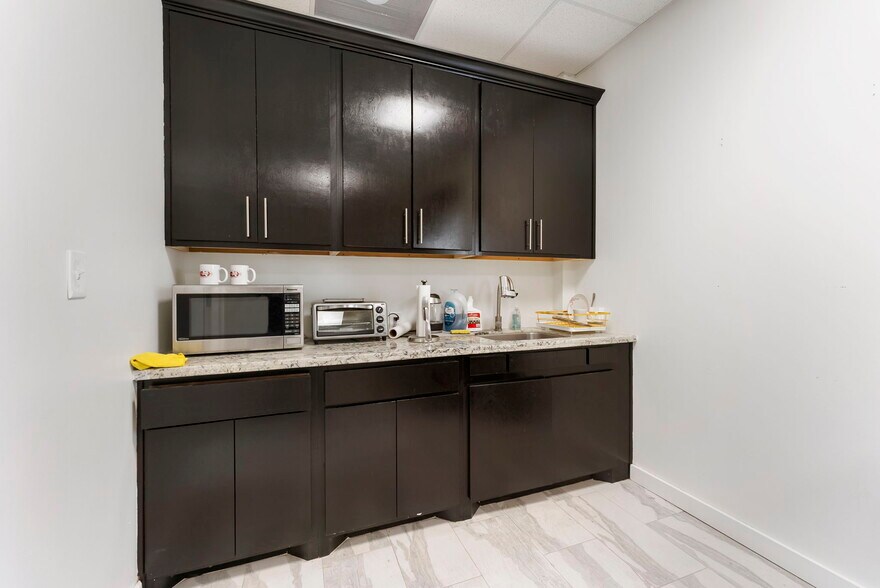 More Photos Of 26211 I-45, Spring Office For Lease