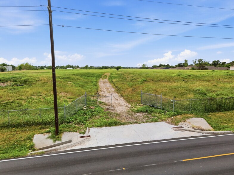 More Photos Of 6010 Addicks Satsuma, Houston Land For Sale