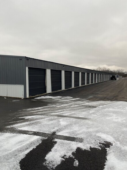 More Photos Of 1764 Guenther Rd, Dayton Self Storage For Sale