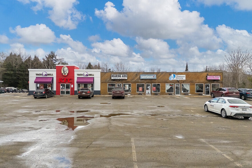 More Photos Of 369 Wilton Rd, Farmington Storefront For Lease