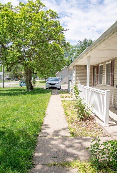 More Photos Of 314 W North St, Colchester Apartments For Sale
