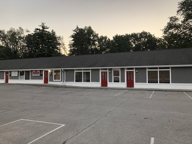 More Photos Of 5703 S East St, Indianapolis Medical For Lease