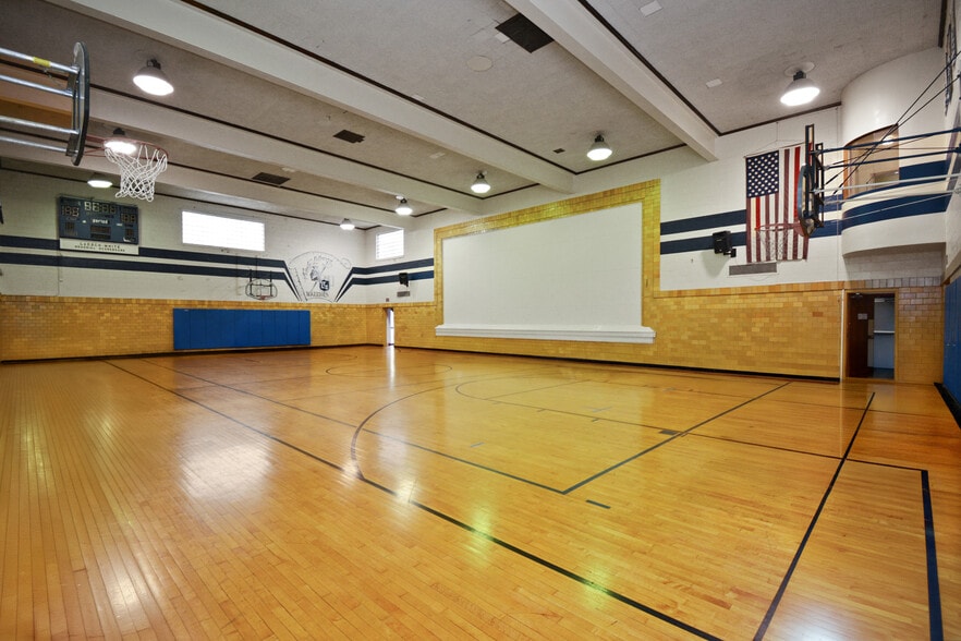 More Photos Of 801 S Madison St, Bloomington Religious Facility For Sale