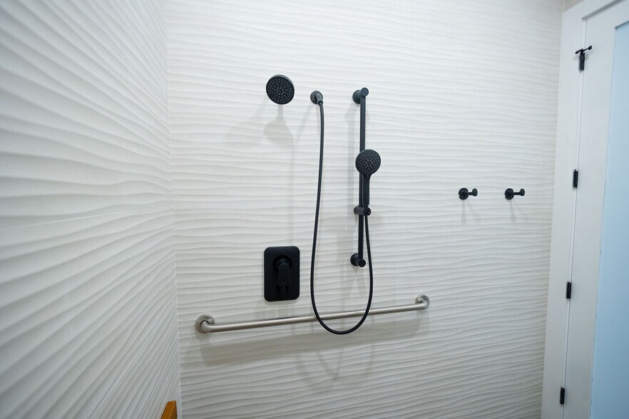 More Photos Of 980 E 800 N, Orem Medical For Sale