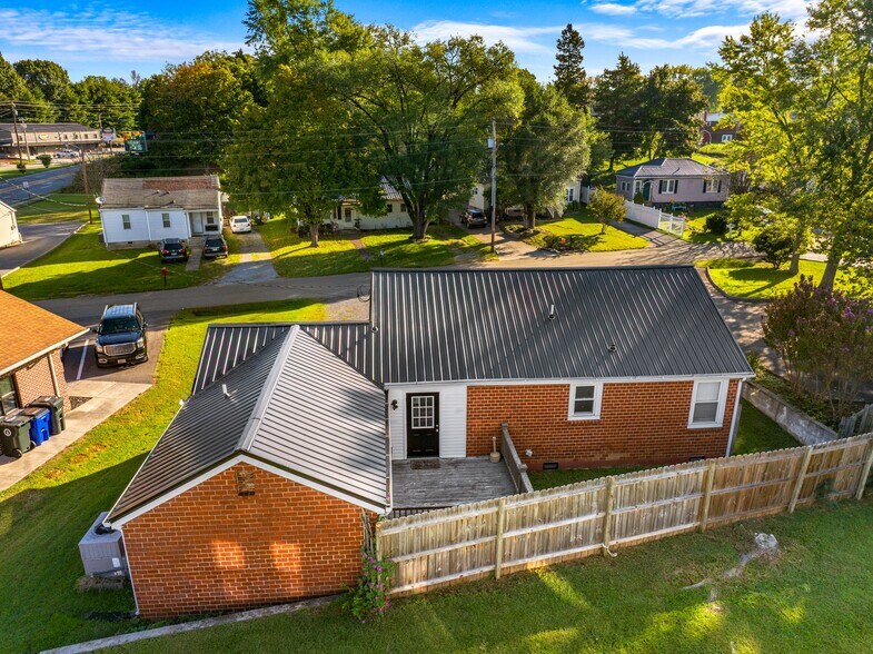 More Photos Of 316 Beech St, Morristown Office For Sale