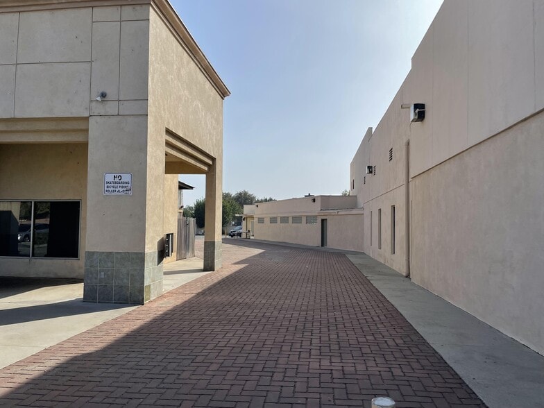 More Photos Of 10412-10646 Lower Azusa Rd, El Monte Unknown For Lease