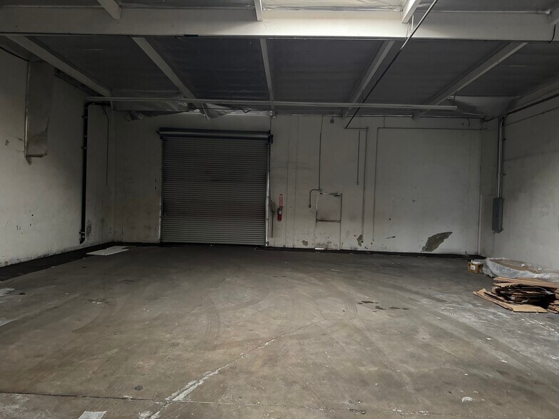 More Photos Of 16312 Garfield Ave, Paramount Warehouse For Lease