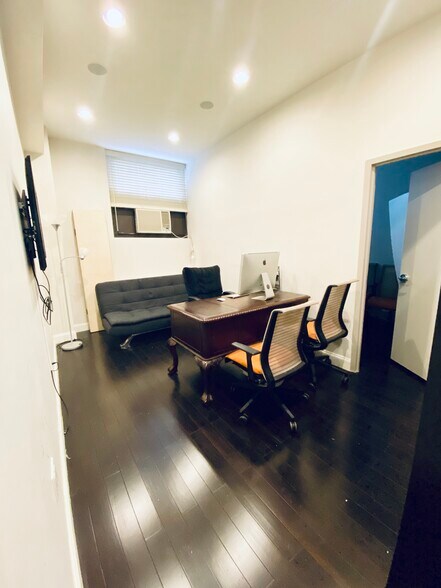 More Photos Of 34-36 W 44th St, New York Medical For Sale