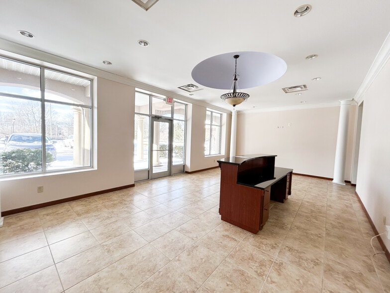 More Photos Of 29103-29115 Center Ridge Rd, Westlake Medical For Lease