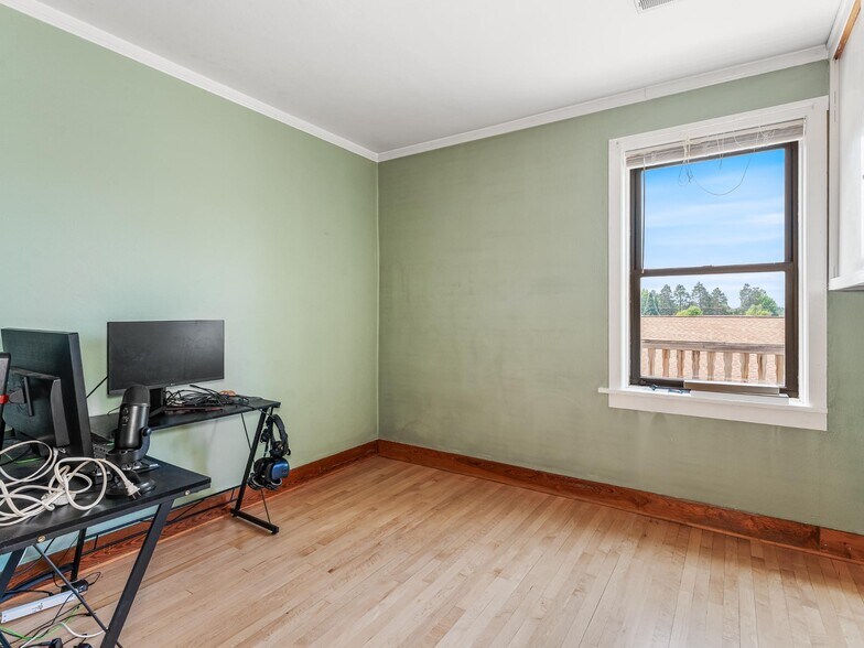 More Photos Of 1791 Superior St, Three Lakes Storefront For Sale