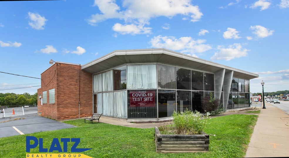 Primary Photo Of 300 N. State St, Girard Office For Sale