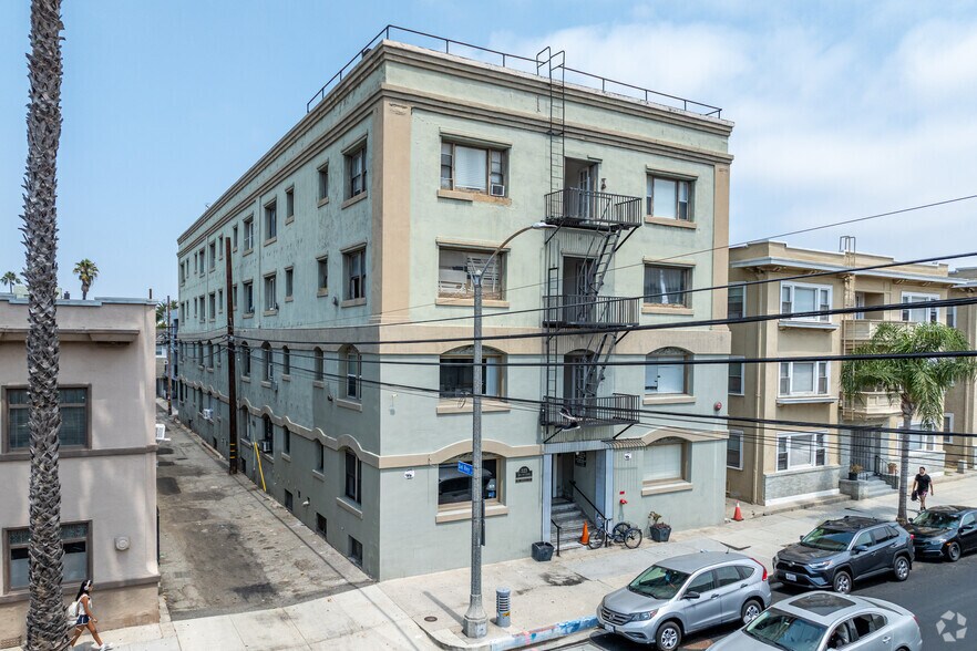 More Photos Of 323 W 4th St, Long Beach Apartments For Sale