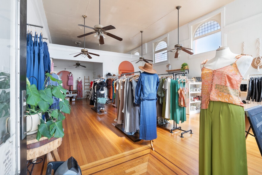 More Photos Of 106 W J St, Benicia Office For Sale