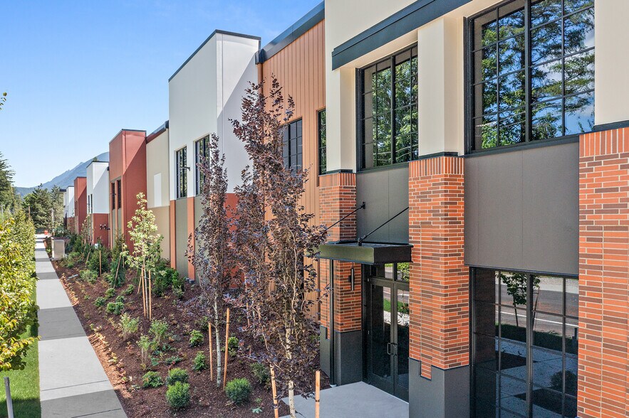 More Photos Of 44003 SE Tanner Rd, North Bend Warehouse For Sale