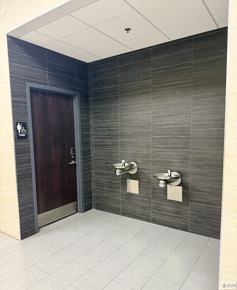 More Photos Of 200 Stephenson Ave, Savannah Office For Lease