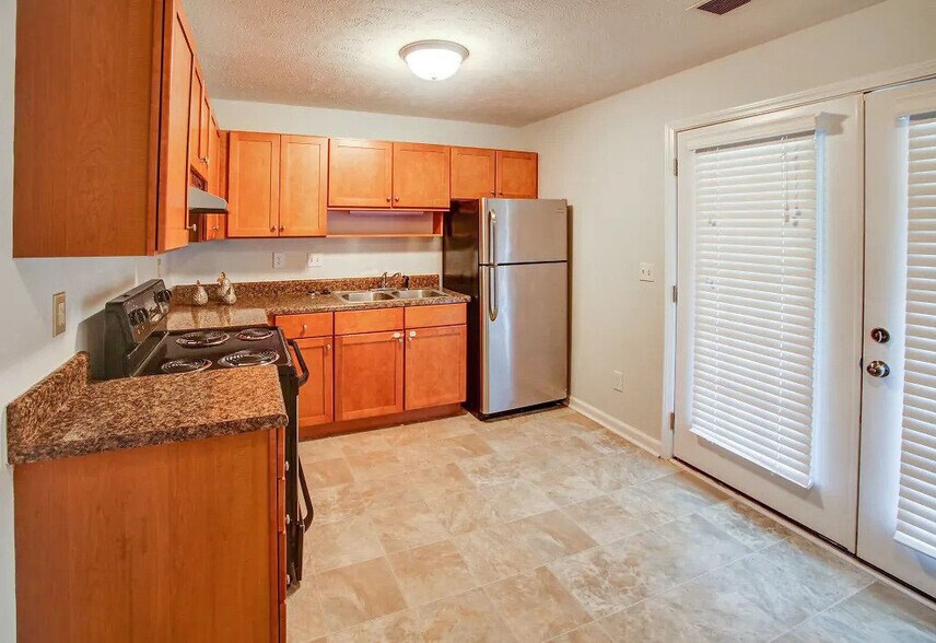 More Photos Of 2109 Elvira St, Fayetteville Apartments For Sale