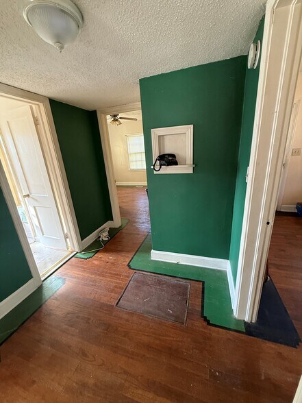 More Photos Of 317 Longwood Dr SW, Huntsville Office Residential For Sale