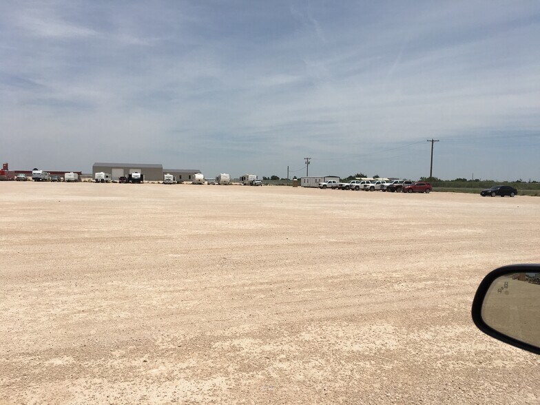 More Photos Of 435 Fm 1233, Monahans Flex For Sale