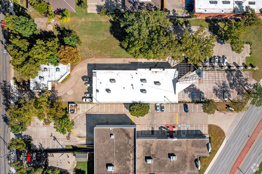 More Photos Of 3030 S Cooper St, Arlington Medical For Sale