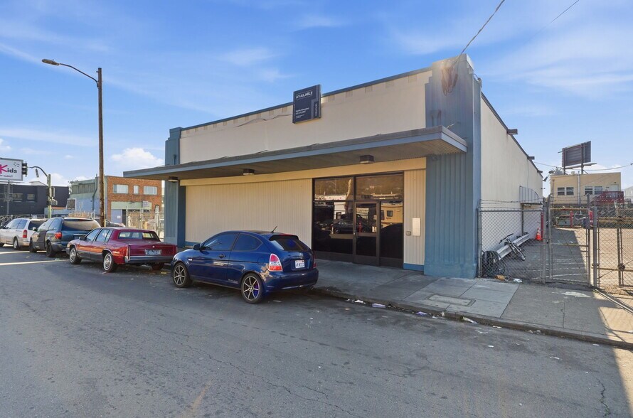 Primary Photo Of 6537 Foothill Blvd, Oakland Office For Lease